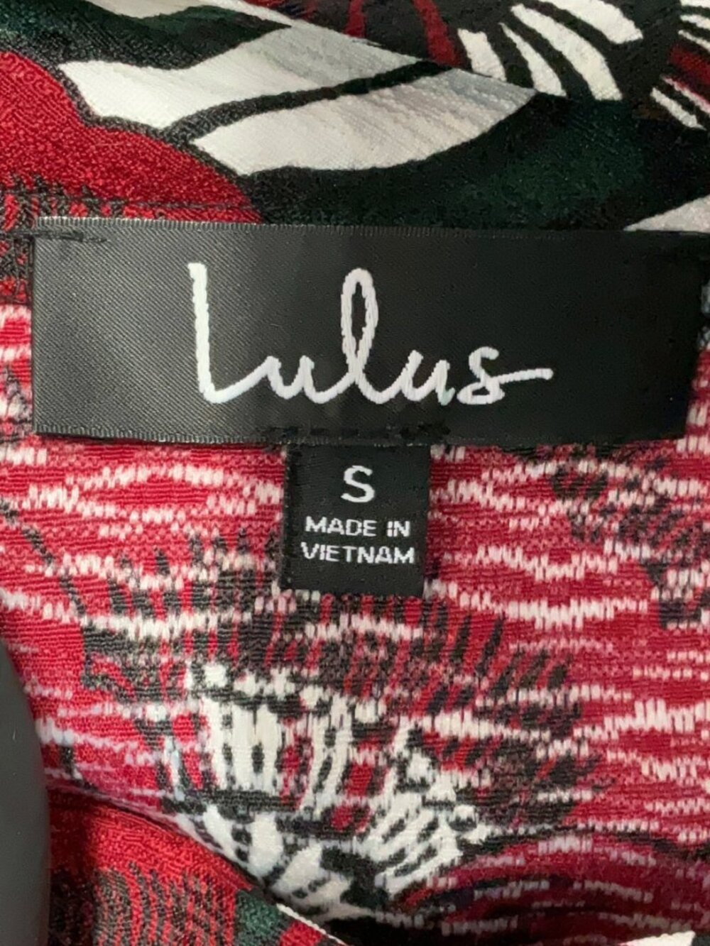 Lulus Sleeveless Halter Shift Mini Dress In A Vibrant Floral Print - Size S - Picture 8 of 9